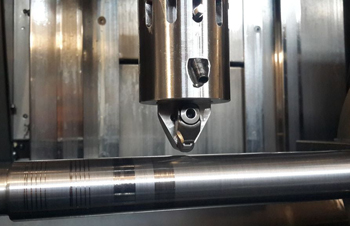 участки с алмазным выглаживанием на заготовке видно невооруженным глазом