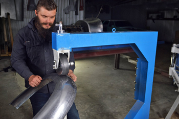 английские колеса используют для ручной формовки листового металла