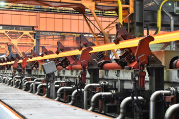 для производства горячекатаной балки нужно нагреть заготовку до температуры не менее 1000 градусов по Цельсию