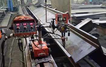 роботизированный процесс изготовления балки сварной