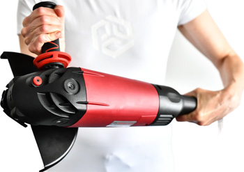 одно из основных требований к болгаркам - удобная рукоять