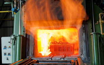 при цементации на металл оказывается двойное воздействие: температуры и газов