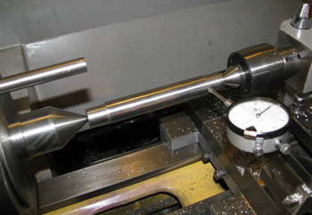 главная задача центровки - правильно подогнать детали перед совмещением