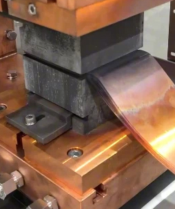 работа мини-оборудования диффузионной сварки