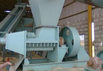 главная задача дробильно-фрезерного оборудования - выдать материал с фракциями нужного размера