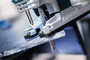 электролобзикам по зубам даже массивная металлическая плита