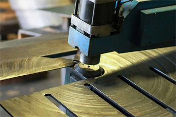 любые операции по фрезеровке листа - в одном месте и под ключ