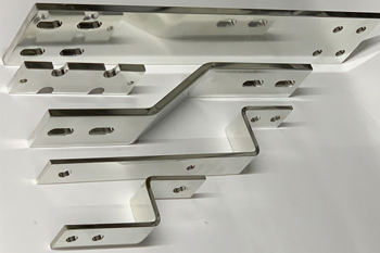 после гальванического цинкования на металле появляются плотные и стойкие покрытия