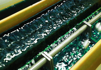 при гальванопластике металла рабочей средой процесса становится электролит