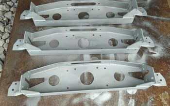 детали после газодинамического цинкования металла