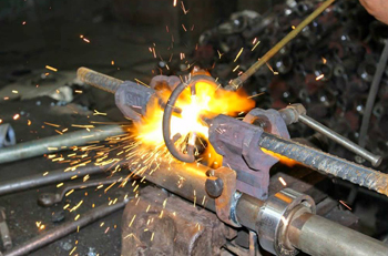 требования к процессу газопрессовой сварки достаточно жесткие: нагрев, как и сжатие, нужно контролировать