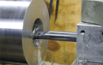 добиться безупречной точности при горизонтально-расточных работах можно только на станках с ЧПУ