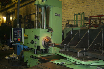 горизонтально-расточные станки с ручным управлением