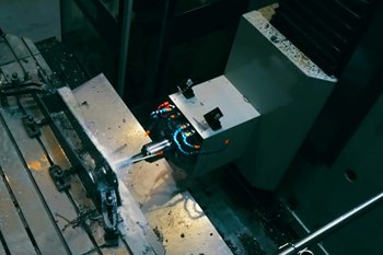 горизонтально-сверлильные станки с ЧПУ трудятся в автономном режиме