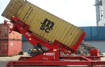 мощные модели кантователей могут поднять целый контейнер