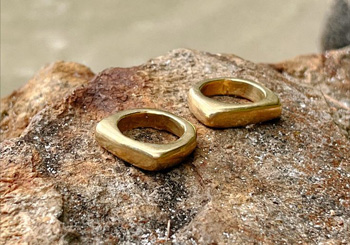 кольца литые бронзовые могут быть не только техническими, но и ювелирными