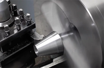 для обточки и расточки конусов используют разные технологии