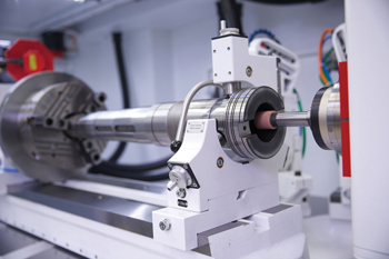 при внутренней круглой шлифовке инструмент работает с поверхностями отверстий при внутренней круглой шлифовке инструмент работает с поверхностями отверстий