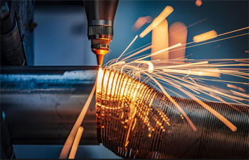 лазерная резка ЧПУ способна полностью изменить облик и назначение исходной заготовки