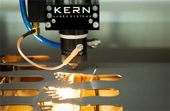 процесс декоративной лазерной резки нержавейки