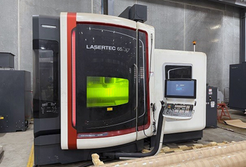 лазерные сверлильные станки - обычно универсалы, способные выполнить и резку