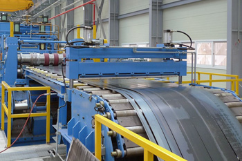 линия резки рулонной стали с участком роспуска листа на штрипс