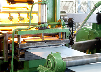 оборудование по производству холоднокатаного листа в работе