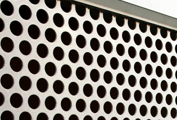 лист перфорированный алюминиевый с классическим рисунком