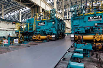 современные листопрокатные станы отличаются высокой степенью автоматизации