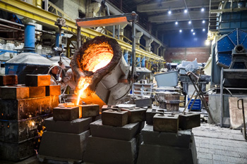 литейное оборудование работает на самых горячих участках производства - в прямом и в переносном смысле