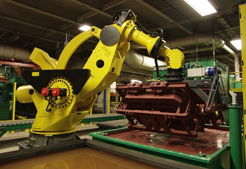 на смену первым устройствам для литья сегодня пришли мощные литейные машины, оснащенные электроникой