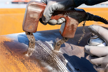 магнитными дефектоскопами часто пользуются для оценки качества сварных швов