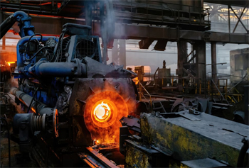 машины центробежного литья могут быть ручными, полуавтоматическими и полностью автоматическими