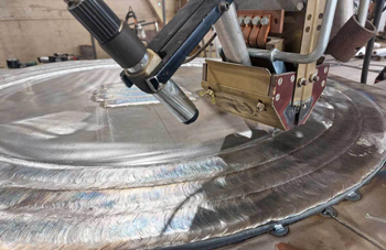 оборудование для наплавки металла готово к работе