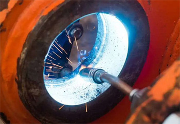 наплавку и расточку отверстий используют для ремонта техники