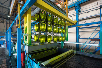 при помощи оборудования для гальванического цинкования можно создавать на металле покрытия с декоративным эффектом