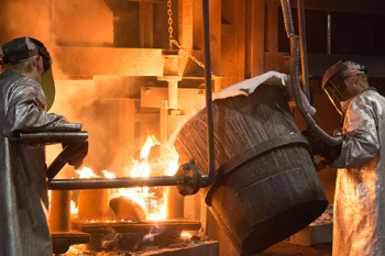 заливка расплава - важнейшая функция оборудования для оболочкового литья