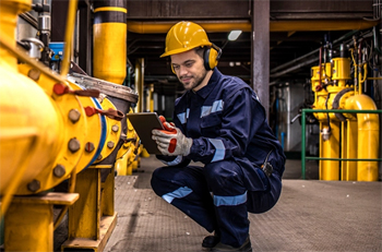 кроме обслуживания и ремонта оборудования участники проекта предлагают полную или частичную модернизацию техники на вашем предприятии