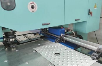 даже простые модели листовых перфораторов демонстрируют хорошую серийность