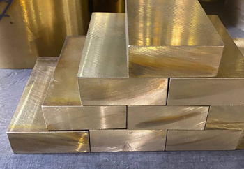 плиты литые бронзовые с большим сечением после нарезки на мелкие заготовки