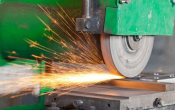 плоско-профилешлифовальные станки могут работать с любыми металлами и сплавами