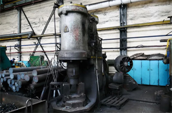 молот для изготовления бронзовых поковок