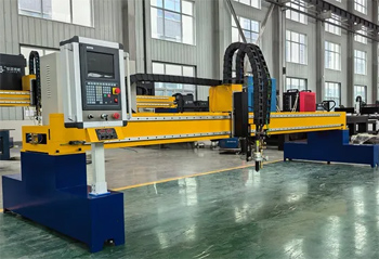 конструкция портальных плазменных станков позволяет им обрабатывать заготовки большого размера