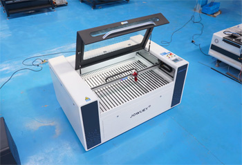 портативные лазерные станки имеют огранчения по функционалу и толщине реза