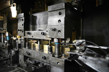 главный участник прессования - штамп