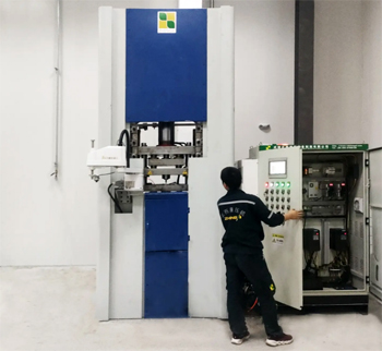 работа на прессах для металлических порошков