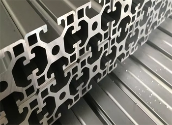 профиль свинцовый может принимать самые сложные формы