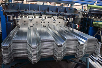 оцинкованный профнастил надежно защищен от коррозии