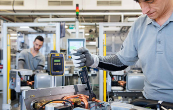 предприятия, занимающиеся производством промышленных компрессоров, предлагают любые виды их обслуживания