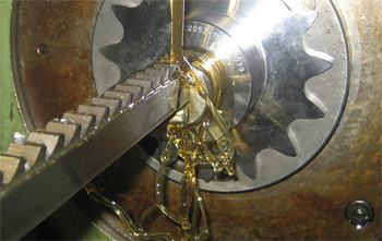 протягивание металла связано с интенсивным трением, поэтому без подручных средств не обойтись протягивание металла связано с интенсивным трением, поэтому без подручных средств не обойтись